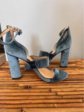 Vince Camuto Robeka Sandals